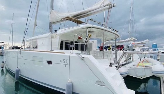 Lagoon 450