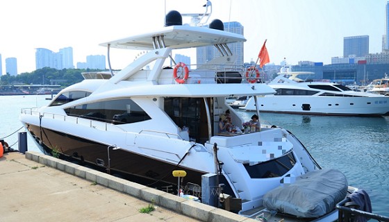 Sunseeker 73