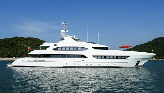 Heesen 153尺