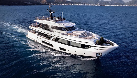 Custom Line Navetta 30米