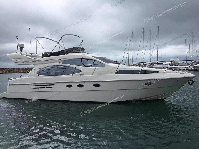 Azimut 46